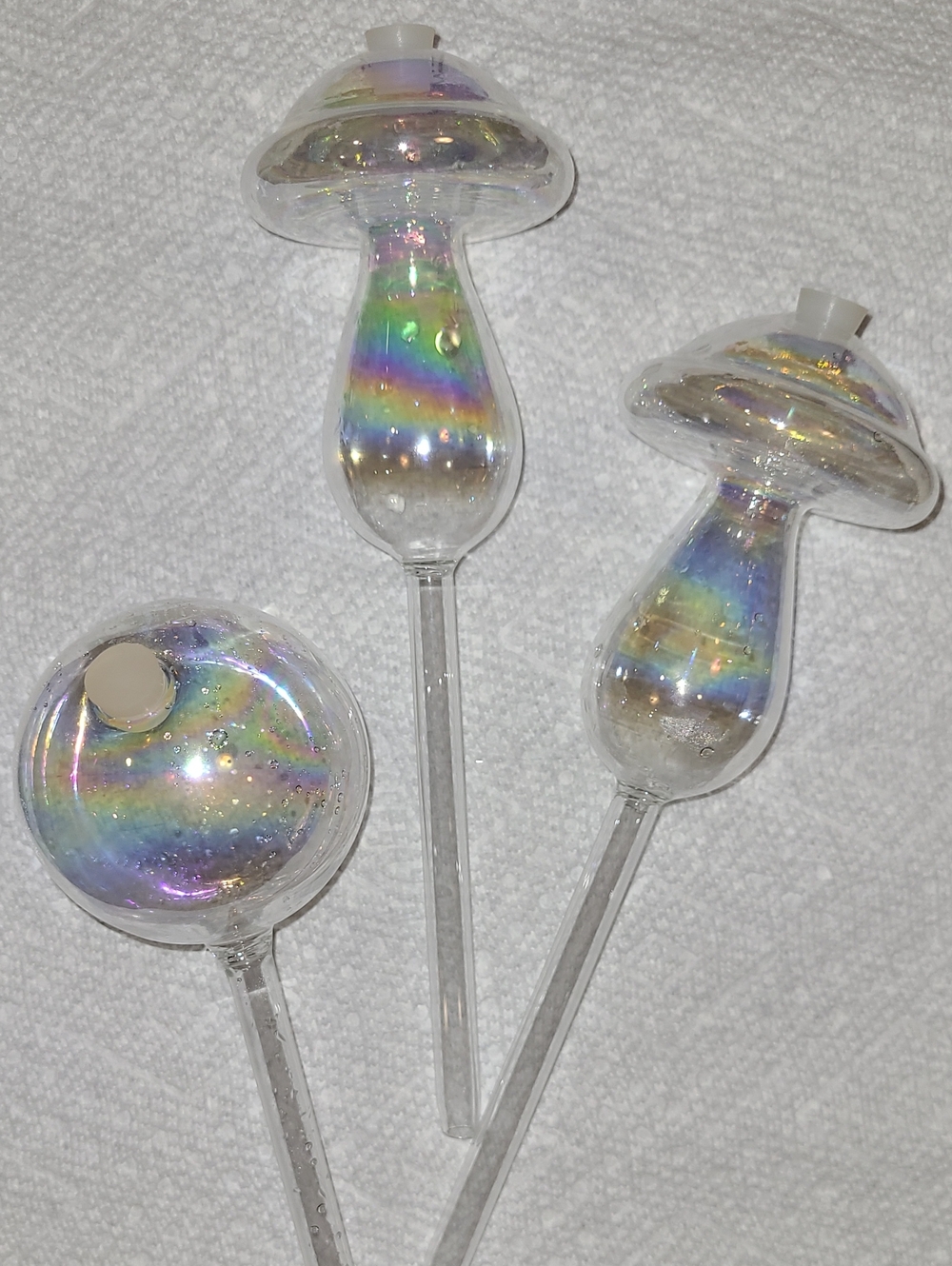3 Piece Set Of Iridecent Glass Watering Globes With Refill Plug Mushroom Sphere